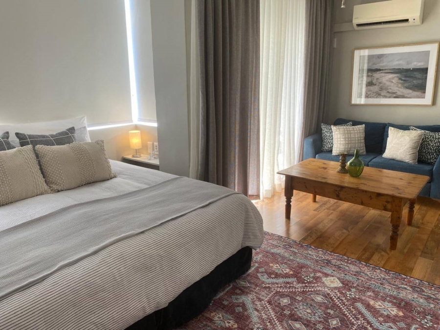 To Let 1 Bedroom Property for Rent in Sea Point Western Cape